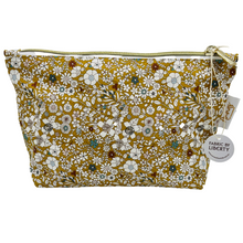 AOA09 - Essentials Purse - Liberty Print