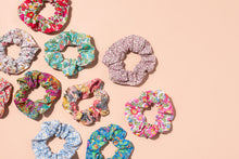 AOA02 Scrunchie - Liberty Print